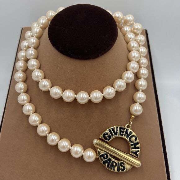 Vintage Givenchy Paris Chunky Faux Pearl Gold Tone Runway 80's Necklace Knotted - Picture 1 of 9